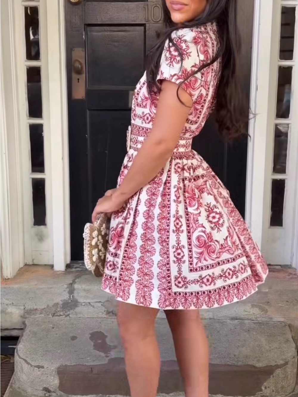 Cara Cara Noela Mini Dress 2026SS
Fresh Charm With Every Tuck, Dart, and Twirl